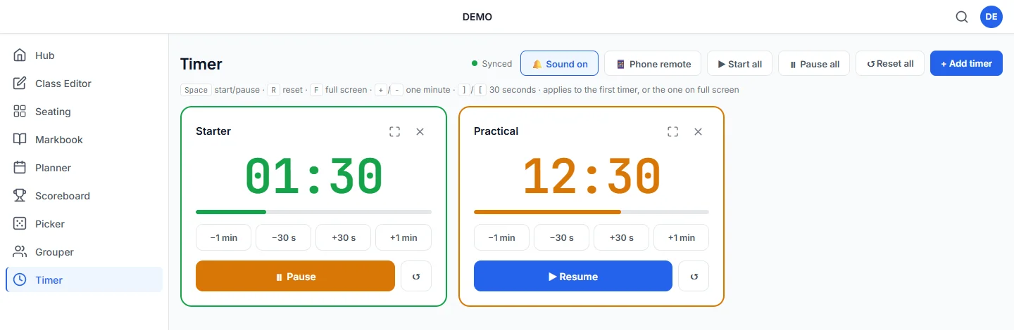 Kredits classroom timer with two countdowns: a Starter timer running and a Practical timer paused, each with buttons to add or remove time
